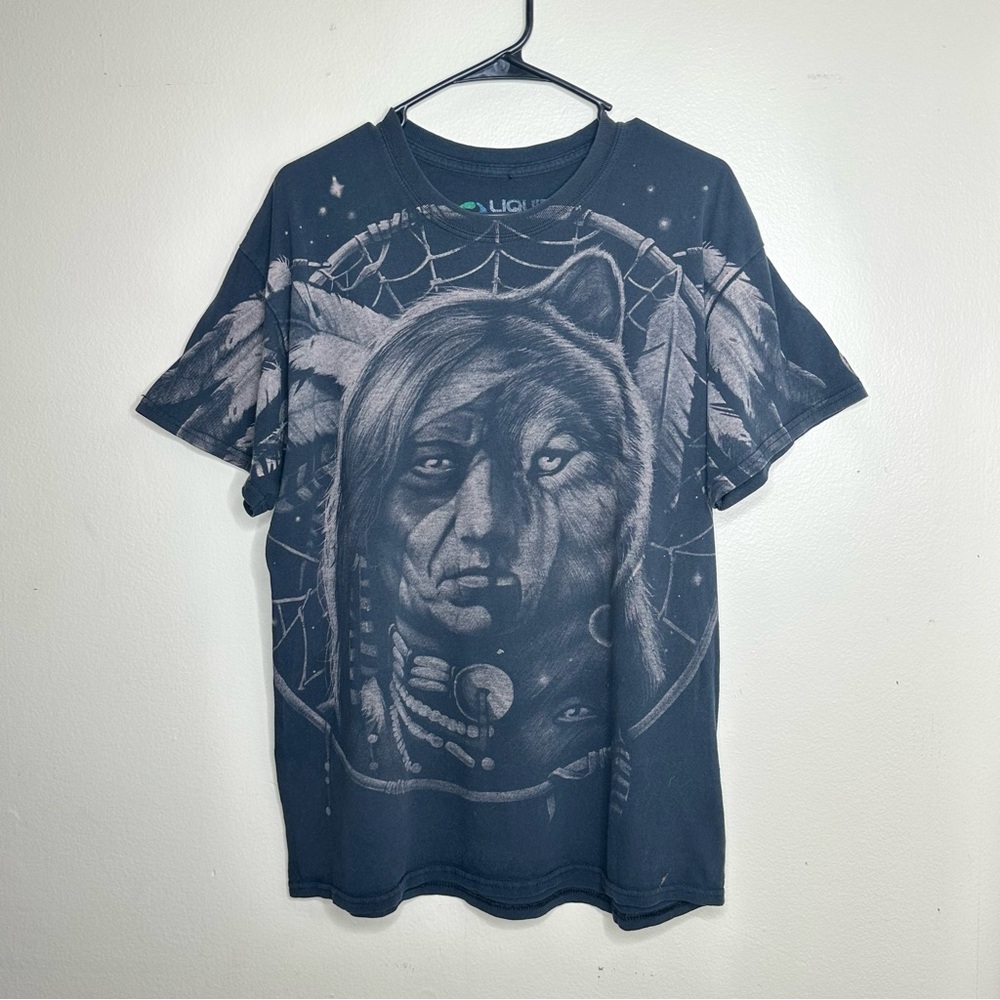 Liquid Blue Vintage Native American Indian Graphic‎ Wolf T-Shirt size Large